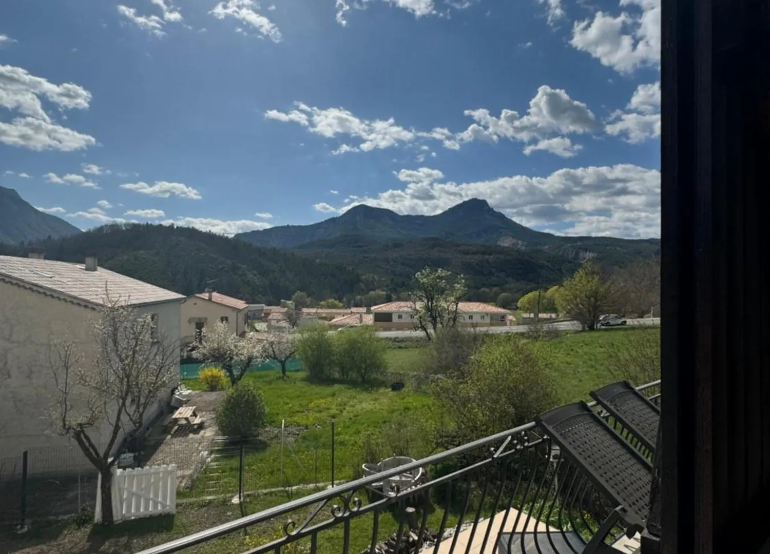 Bnb Castellane Chambre D'Hotes B&B 0*,