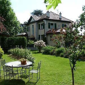 Domaine Du Pressoir Bed & Breakfast Ambilly